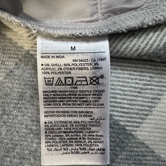 Old Navy Checkered Shacket - Picture 4 of 4